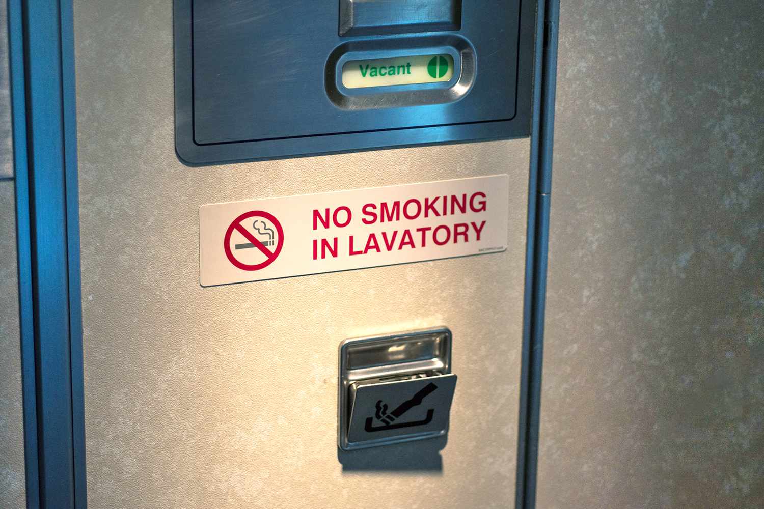 The Essential Motive Airplanes Nonetheless Have Ashtrays Regardless of the Smoking Ban