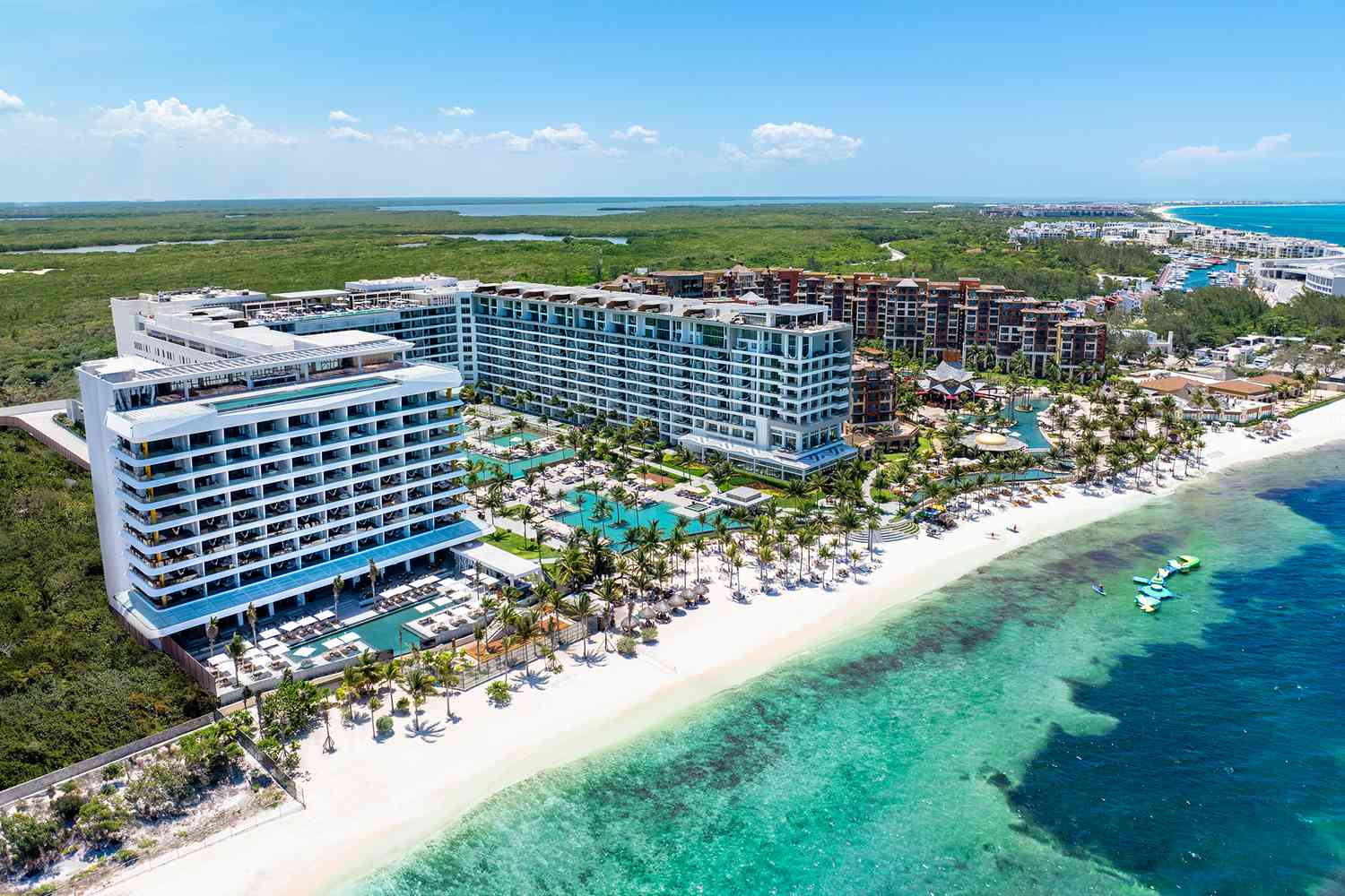 A New Adults-only All-encompassing Hotel Simply Opened Up in Cancun– and We Obtained a Special Preview