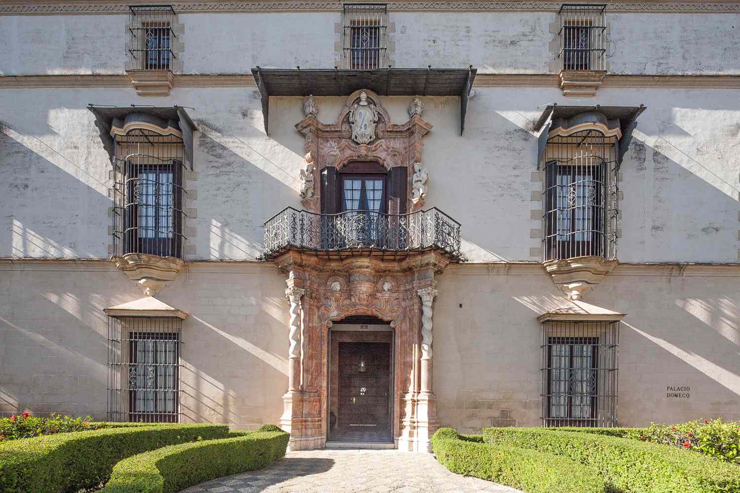 This 18th-century Baroque Royal Residence in Spain Is Open Up to Visitors for the Very First Time Ever before– Right here’s Just how to Schedule Your Remain