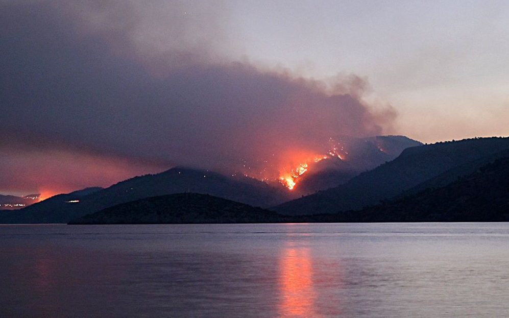 Travelers advised of ‘specifically hazardous’ summer season as fires craze in Crete and Kos